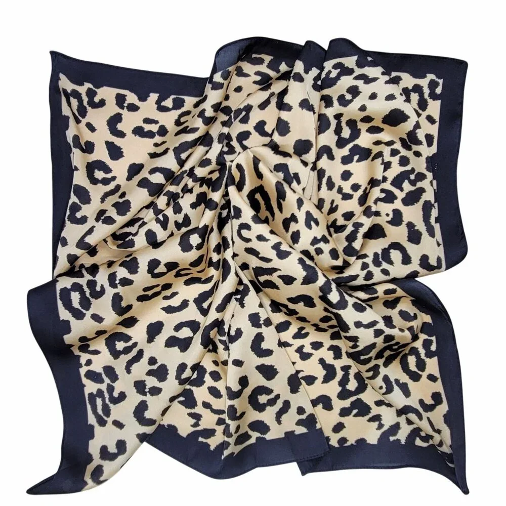 ✨Elegant Bandana Square Scarf Silky Satin Cheetah Print Leopard Head Neck New - Picture 3 of 4